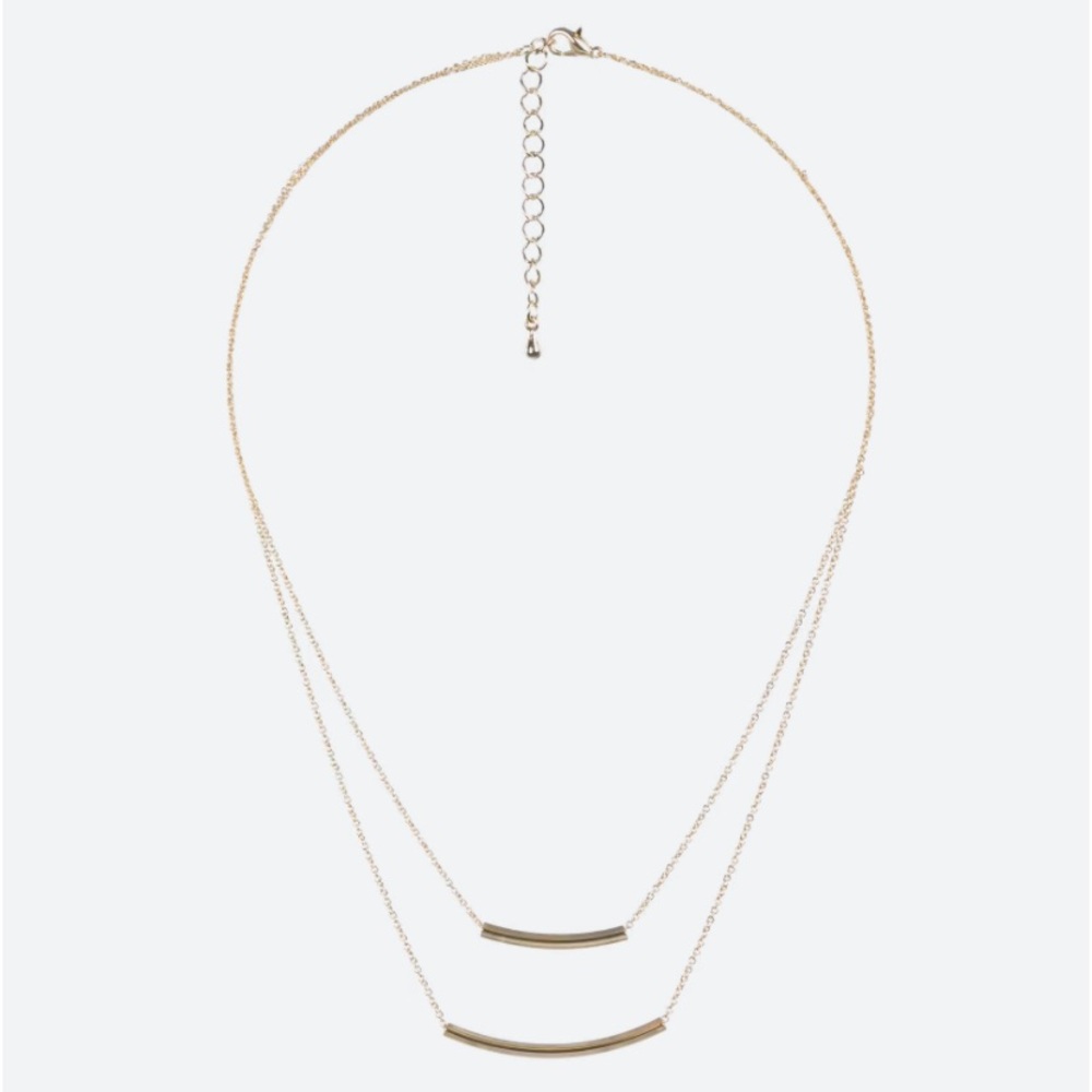 Jill Michael Elliot Pre-layered Bar Necklace in gold - Never Worn
